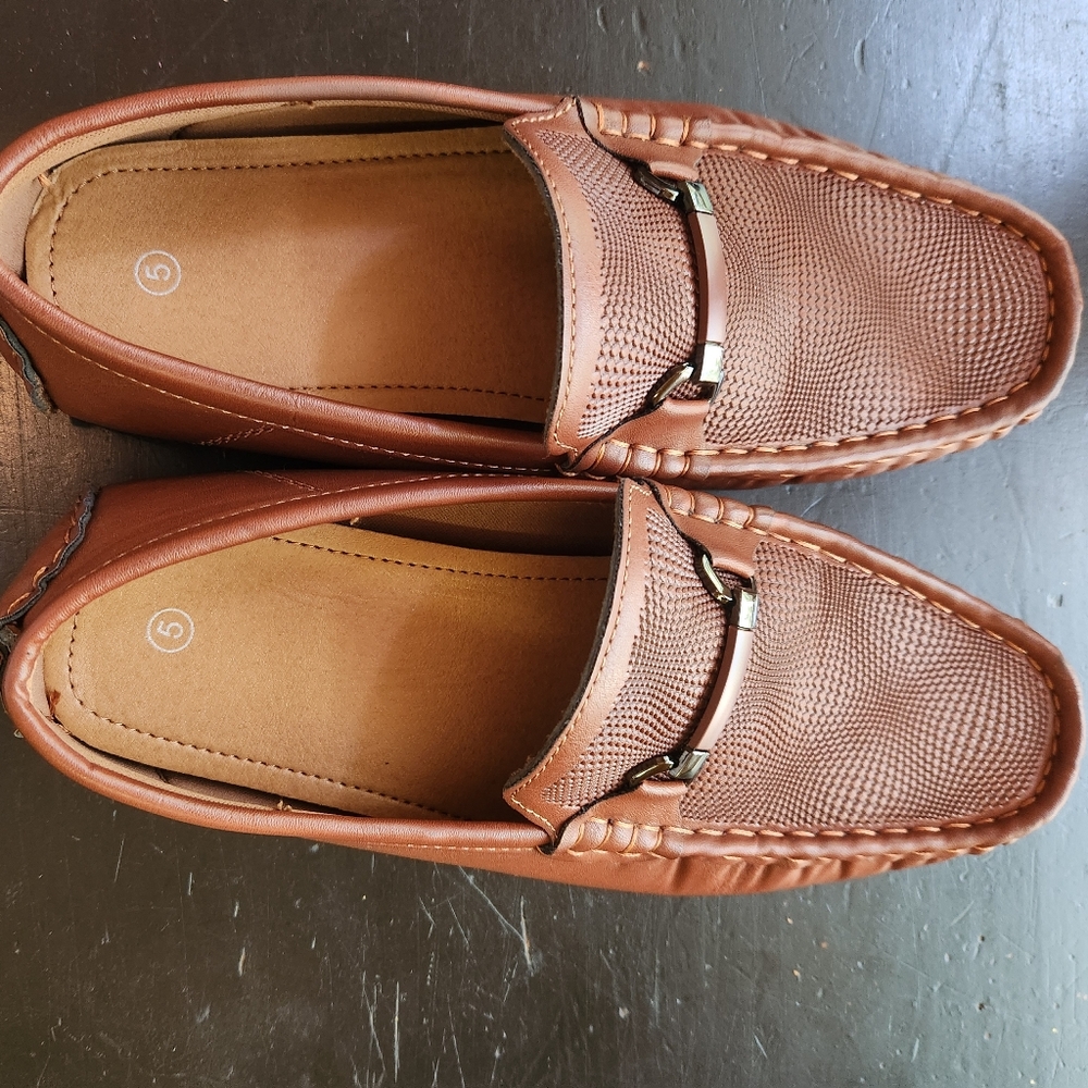 Boys driving shoes